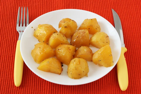 Potatis på en tallrik — Stockfoto