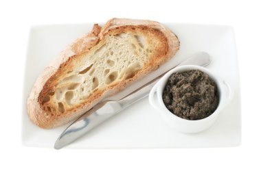 tost tapenade ile