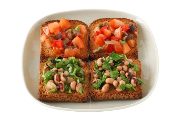 Toasts mit Tomaten und Bohnen — Stockfoto