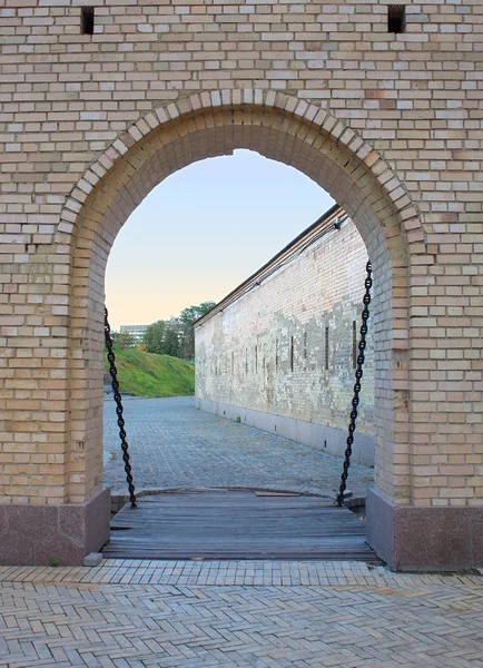 Gates naar Fort in kiev (Kiev), Oekraïne. Kievo - Печерська-f — Stockfoto