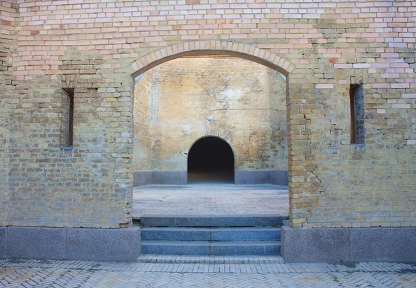 在基辅 （基辅），乌克兰的堡垒的大门。kievo-pecherskaya f — 图库照片
