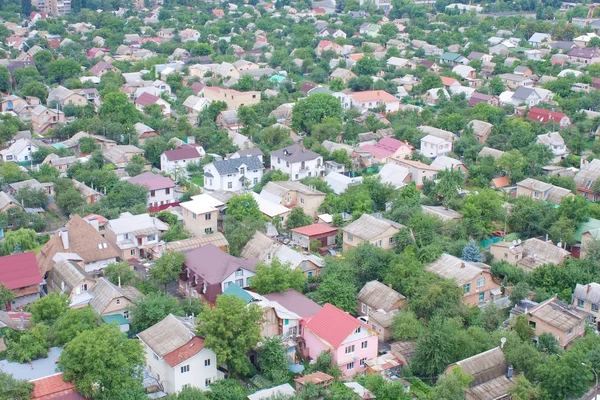 Özel evler üzerine havadan görünümü — Stok fotoğraf