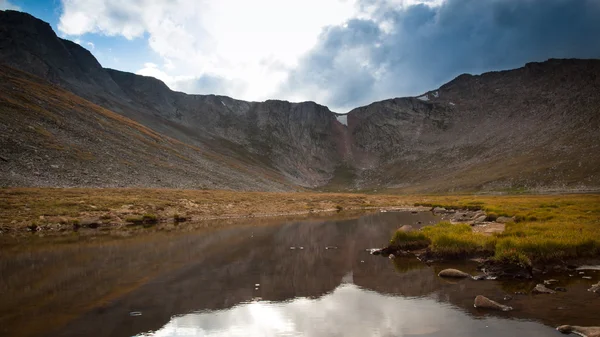 록 키 산맥의 높은 산 여름 — 스톡 사진