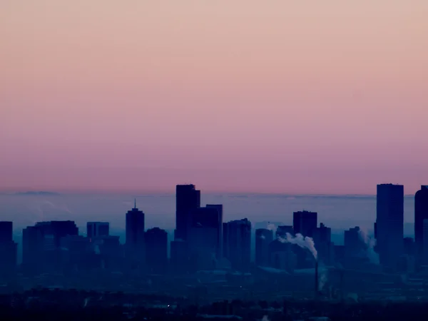 Mérföld magas város a denver éjjel — Stock Fotó