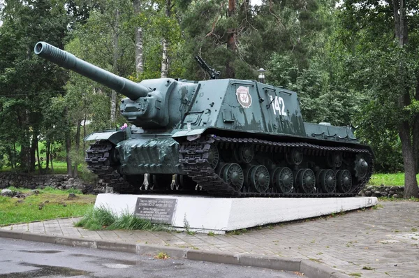 Tanque histórico ISU-152 em Priozersk — Fotografia de Stock