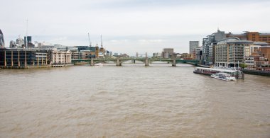 Thames, Londra