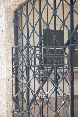 dachau toplama kamplarına Gates