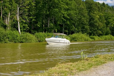 motorbot üzerinde gota canal