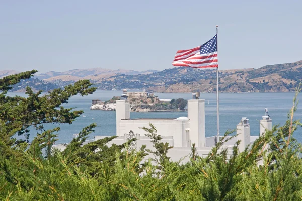 Alcatraz sullo sfondo — Foto Stock