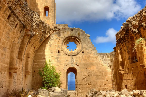 Bellapais abbey i Cypern — Stockfoto