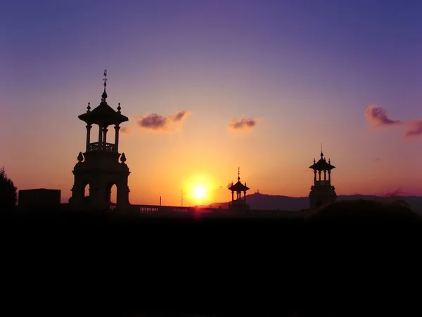 Zachód słońca nad Starym kopułą w Barcelonie — Zdjęcie stockowe