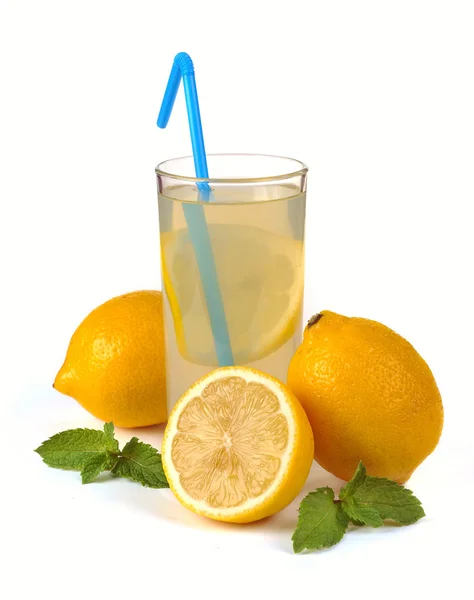 Zumo de limón y fruta —  Fotos de Stock