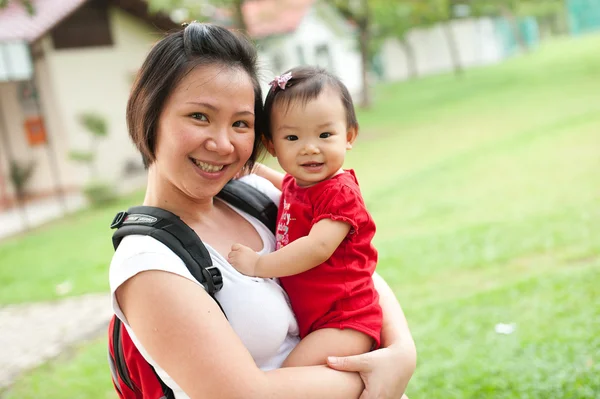 Once meses de edad bebé asiático — Foto de Stock