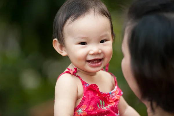 1 ano de idade bebê asiático — Fotografia de Stock