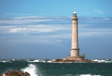 Denizdeki deniz feneri