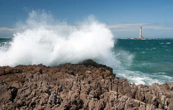 Denizdeki deniz feneri