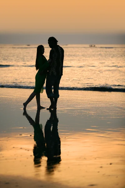 Par vid solnedgången — Stockfoto