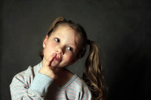 Retrato 5 anos menina — Fotografia de Stock