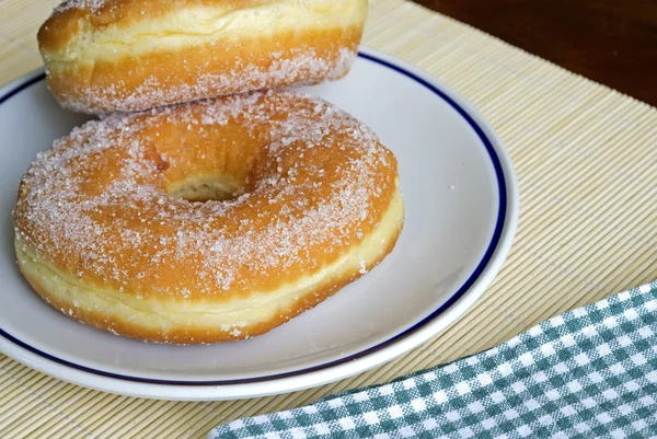 Dois donuts com açúcar — Fotografia de Stock