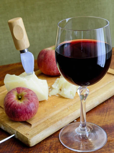 ワインとチーズ — ストック写真