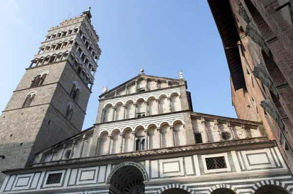 Pistoia (Toscane), kathedraal gevel — Stockfoto