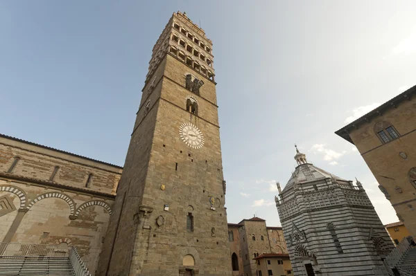 Пистойя (Тоскана), Кафедральная площадь — стоковое фото