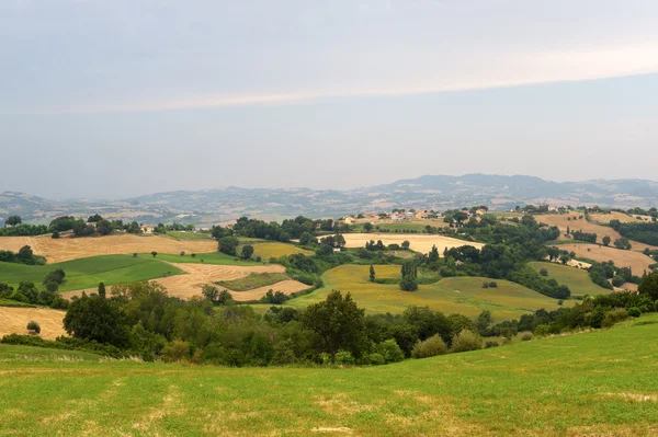 Pochody (Itálie) - krajina v létě — Stock fotografie