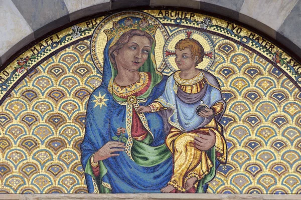 Пиза, мозаика церкви Санта-Катерина — стоковое фото