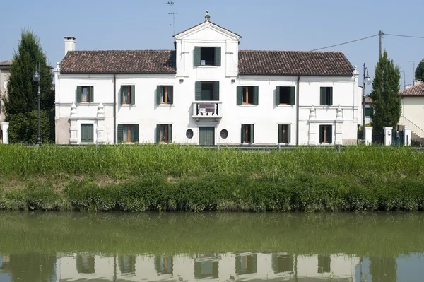 Riviera del Brenta (Veneto, Itália): Villa histórica no rio — Fotografia de Stock