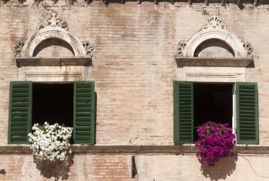 Ascoli Piceno (Italy): Piazza del Popolo, historic buildings, tw clipart