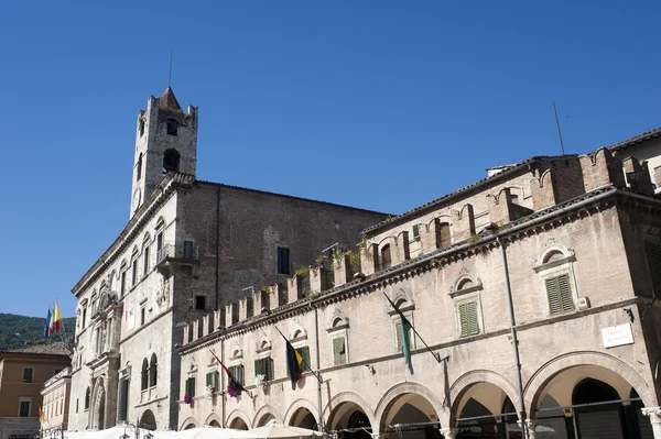 Ascoli Piceno (Italy): Piazza del Popolo, historic square — Stock Photo, Image