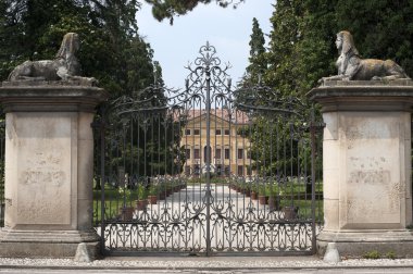 Sovizzo (vicenza, veneto, İtalya), villa curti ve İngilizce ga