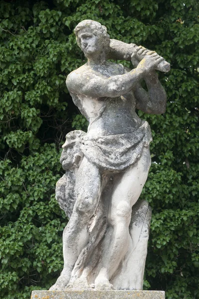 Совіццо (vicenza, Венето, Італія), Вілла curti: древні статуї — стокове фото