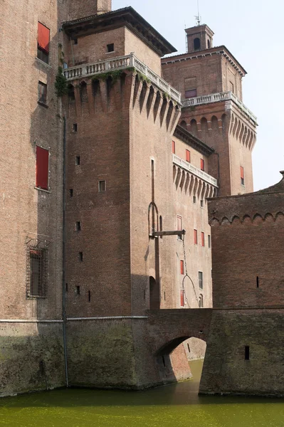 Ferrara (Emilia-Romagna, Italy) - The medieval castle — Stock Photo, Image