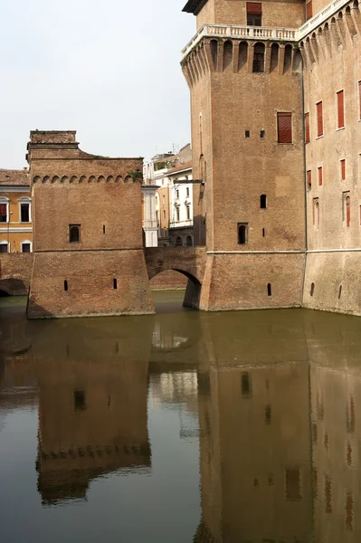 Ferrara (Emilia-Romagna, Italia) - Il castello medievale — Foto Stock