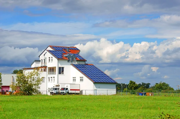 Tecnologia solar — Fotografia de Stock