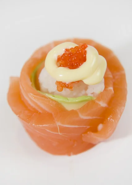 Rollo de sushi de salmón —  Fotos de Stock