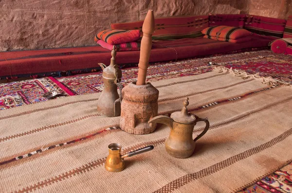 stock image Arabic coffee pots,Grinder in a Bedouin tent