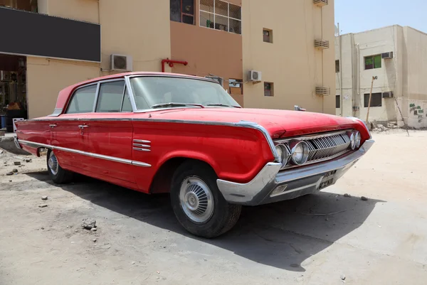 Vintage αμερικανικό αυτοκίνητο — Φωτογραφία Αρχείου