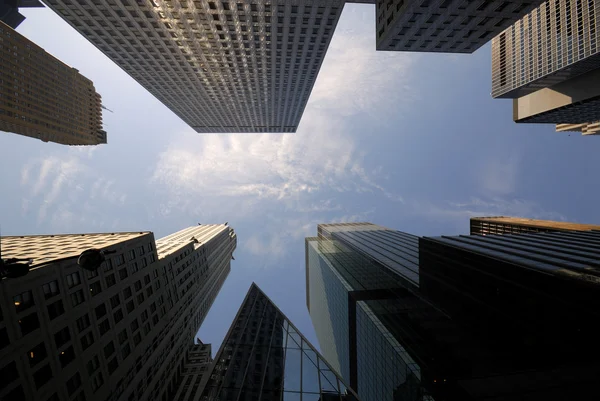 Arranha-céus no centro de Manhattan, Nova Iorque — Fotografia de Stock