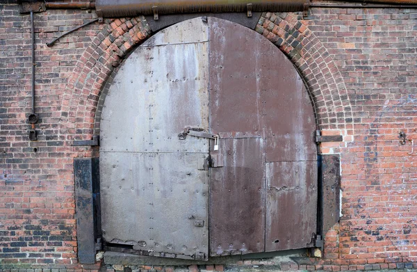 Door of an old warehouse — Stock Photo, Image