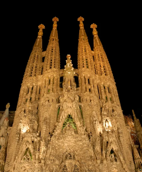 Sagrada familia bei Nacht, barcelona spanien — Stockfoto