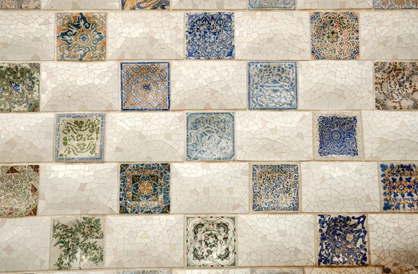 Mosaikkonsten i park Güell, barcelona Spanien — Stock fotografie
