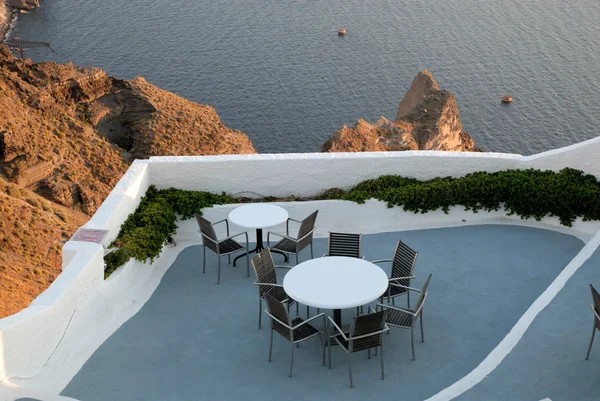 Terrace of a cafe in Santorini, Greece — Stock Photo, Image