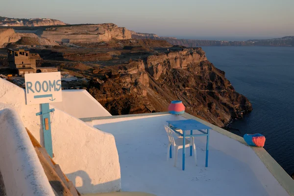 Santorini, Yunanistan odalara kaydolmak — Stok fotoğraf