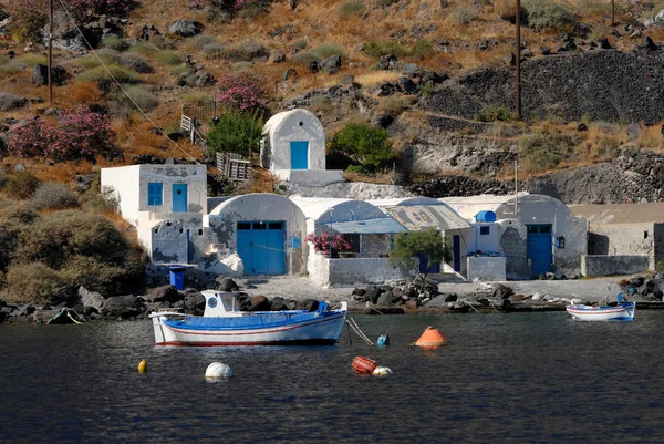 Aldeia na ilha Thirassia, Grécia — Fotografia de Stock