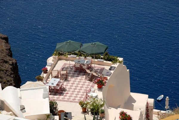 サントリーニ島、ギリシャで地中海テラスします。 — ストック写真
