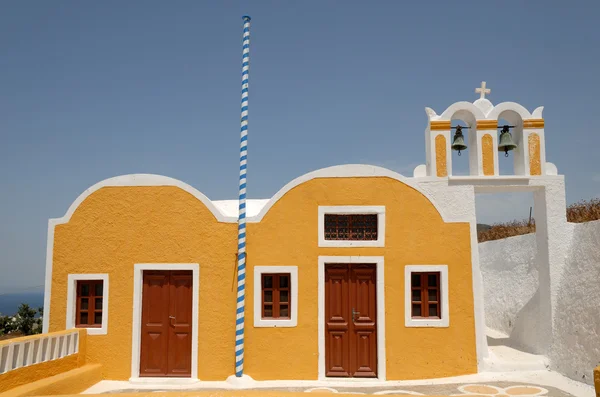 サントリーニ島、ギリシャの教会 — ストック写真