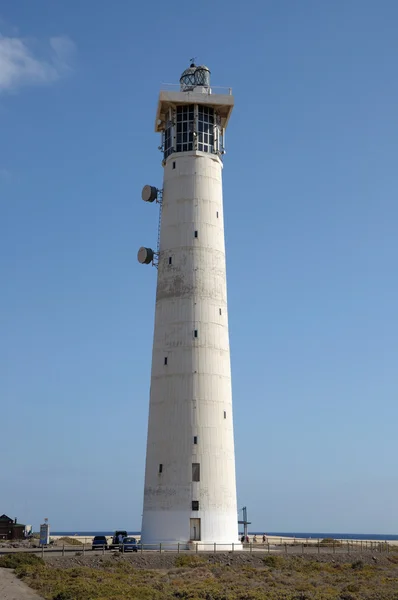 灯塔在汉迪亚海滩、 富埃特文图拉，加那利群岛西班牙 — 图库照片