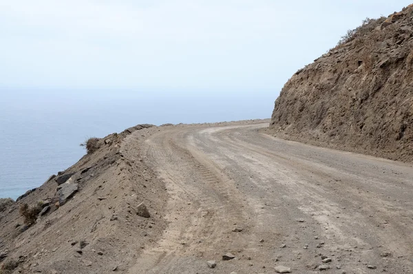 Estrada montanhosa em Canary Island Fuerteventura, Espanha — Fotografia de Stock